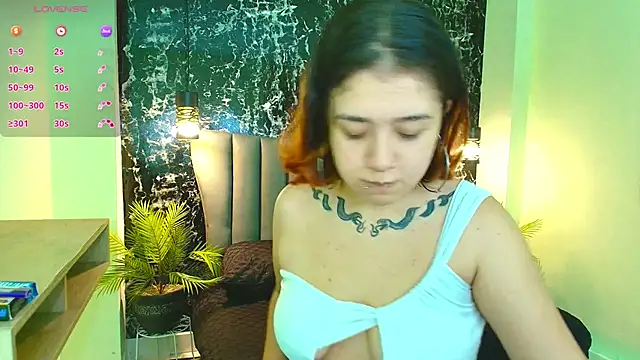 Nia-Stark online show from 10-09-25, 03:21