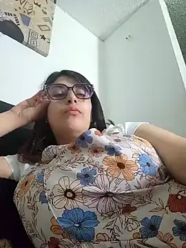 queenalexxa111 online show from 03-28-26, 06:18