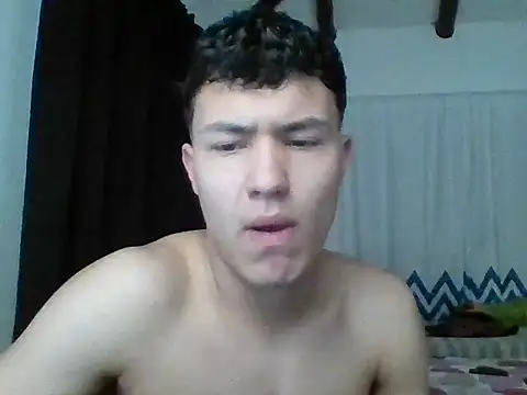 Snapshot of El_awo_ chatting on 10-28-25, 03:47 El awo  online show from 10-28-25, 03:47