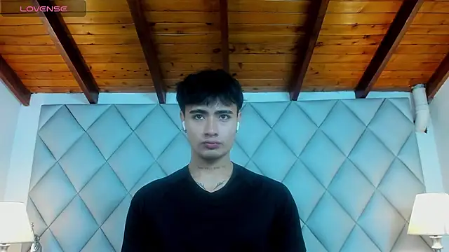 Snapshot of Clement_Reyes chatting on 11-28-25, 12:30 Clement Reyes online show from 11-28-25, 12:30