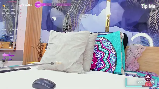 Anabacker01 online show from 10-31-25, 07:26