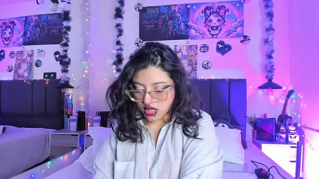 SabrinaV  online show from 02-14-26, 11:29