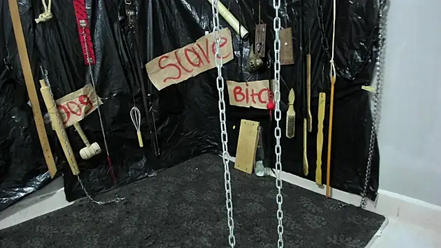 Snapshot of BDSM_MEDUZA chatting on 05-21-26, 10:22 BDSM MEDUZA online show from 05-21-26, 10:22