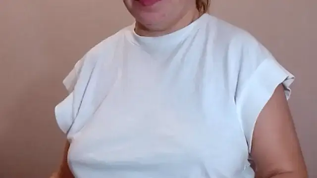 Snapshot of NastyAssxx chatting on 11-09-25, 03:05 NastyAssxx online show from 11-09-25, 03:05