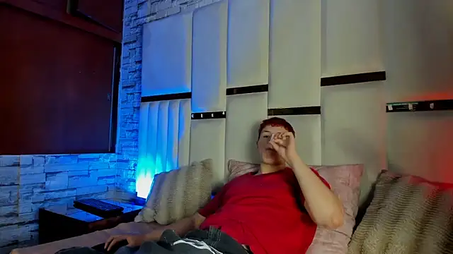 Snapshot of ANLLELOAndANGELA chatting on 03-10-26, 04:23 ANLLELOAndANGELA online show from 03-10-26, 04:23