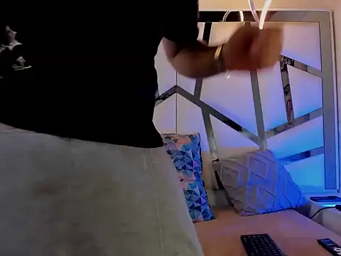 Snapshot of ANLLELOAndANGELA chatting on 03-21-26, 03:48 ANLLELOAndANGELA online show from 03-21-26, 03:48