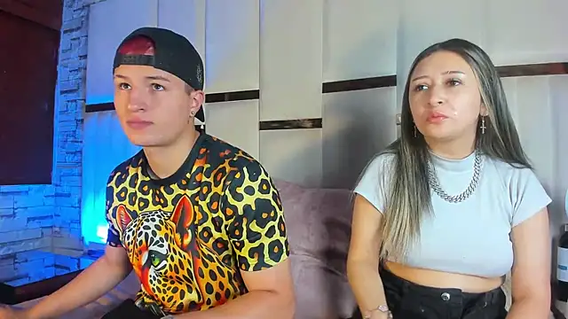 Snapshot of ANLLELOAndANGELA chatting on 03-31-26, 03:23 ANLLELOAndANGELA online show from 03-31-26, 03:23