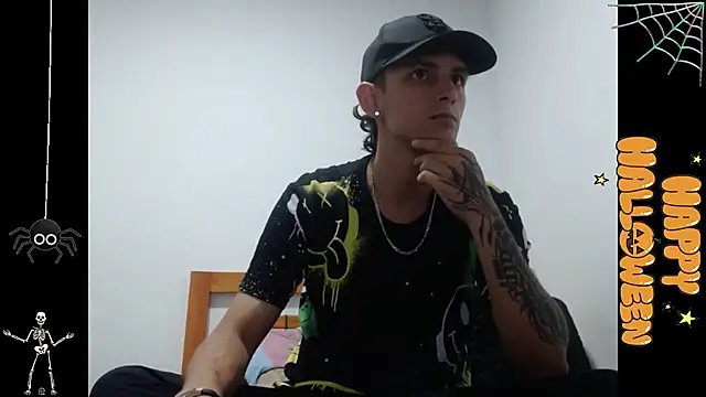 Snapshot of NicoFlame0907 chatting on 10-28-25, 04:38 NicoFlame0907 online show from 10-28-25, 04:38