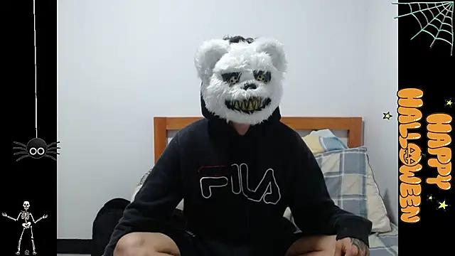 Snapshot of NicoFlame0907 chatting on 10-31-25, 12:17 NicoFlame0907 online show from 10-31-25, 12:17