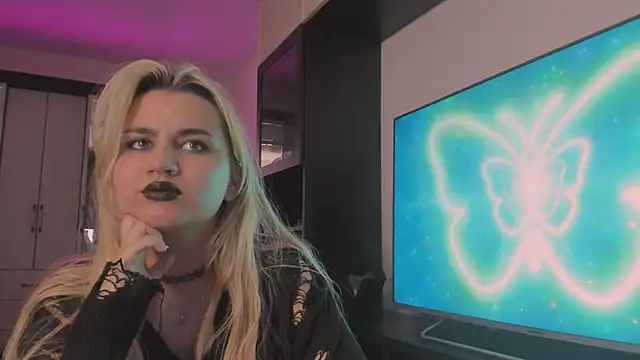 Snapshot of BarbaraSiren chatting on 09-24-25, 03:15 BarbaraSiren online show from 09-24-25, 03:15