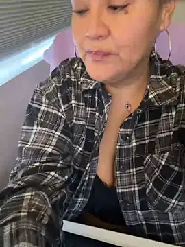 Snapshot of sw33th3art chatting on 01-08-26, 06:54 sw33th3art online show from 01-08-26, 06:54