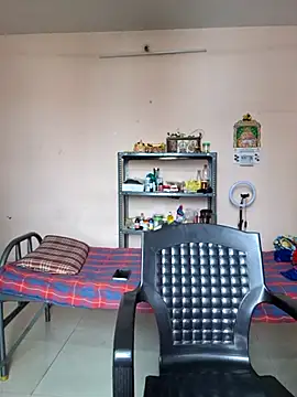 queendivya online show from 06-18-26, 05:41