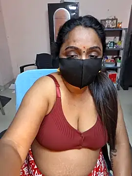 queendivya online show from 07-18-26, 04:55