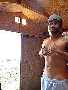 Snapshot of Justahungdad chatting on 09-26-25, 02:10 Justahungdad online show from 09-26-25, 02:10