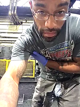 Snapshot of Justahungdad chatting on 10-06-25, 12:24 Justahungdad online show from 10-06-25, 12:24