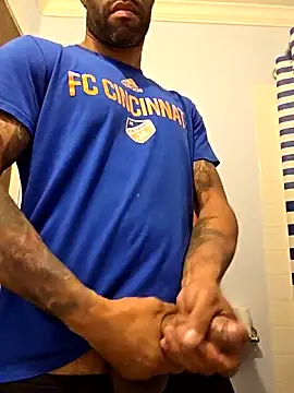 Snapshot of Justahungdad chatting on 11-07-25, 11:27 Justahungdad online show from 11-07-25, 11:27