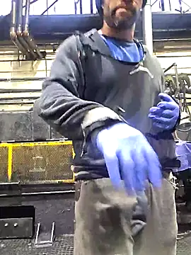 Snapshot of Justahungdad chatting on 11-11-25, 12:49 Justahungdad online show from 11-11-25, 12:49