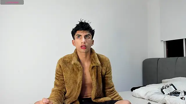 Erick Velveth online show from 06-14-26, 05:31