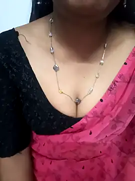 Snapshot of Kavya_telug chatting on 10-15-25, 06:13 Kavya telug online show from 10-15-25, 06:13