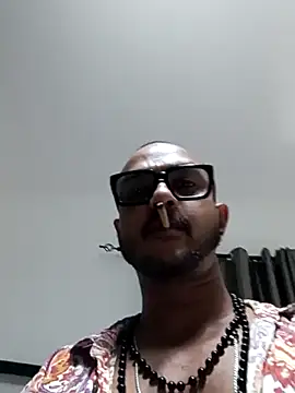 Snapshot of LVEZEX chatting on 09-25-25, 07:23 LVEZEX online show from 09-25-25, 07:23