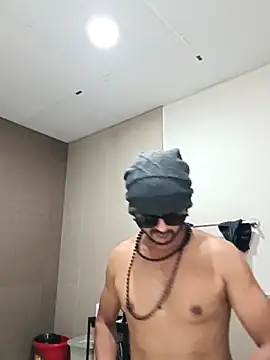 Snapshot of LVEZEX chatting on 10-01-25, 06:52 LVEZEX online show from 10-01-25, 06:52