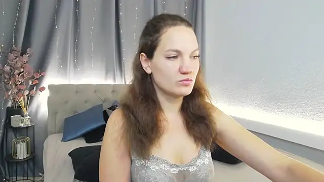 IvetaRayy online show from 10-19-25, 10:16