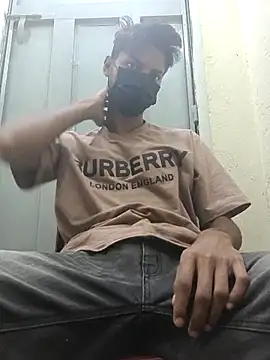 crish09 online show from 07-13-26, 05:10
