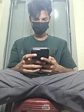 crish09 online show from 07-18-26, 11:47