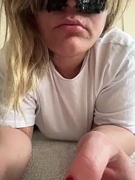 Snapshot of Heidaa chatting on 12-21-25, 07:37 Heidaa online show from 12-21-25, 07:37