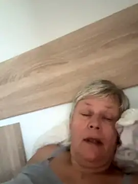 VyC7564 online show from 10-28-25, 09:24