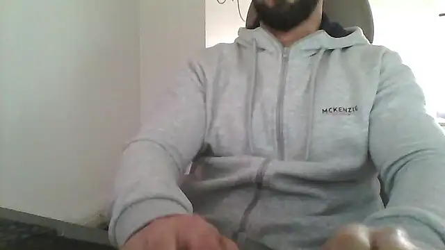 yourfantasy777 online show from 03-12-26, 12:44