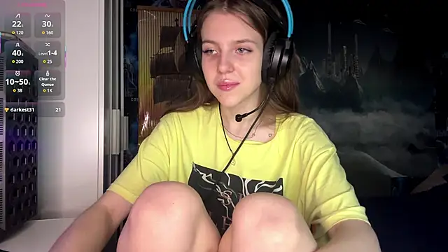 Snapshot of Elira_Breeze chatting on 11-22-25, 12:59 Elira Breeze online show from 11-22-25, 12:59