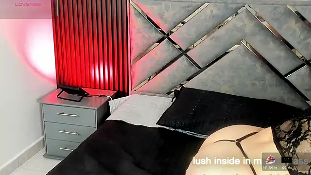 Snapshot of Aliyahsstone chatting on 12-21-25, 09:16 Aliyahsstone online show from 12-21-25, 09:16