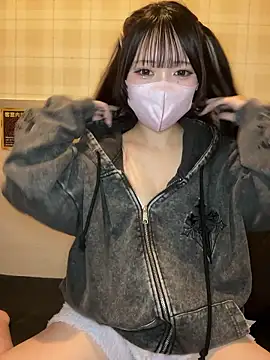 Snapshot of Yua_nyan_cute chatting on 10-12-25, 01:37 Yua nyan cute online show from 10-12-25, 01:37