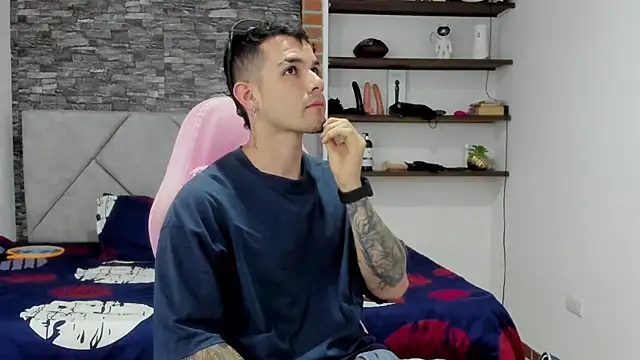 BooyHott  online show from 03-01-26, 07:38