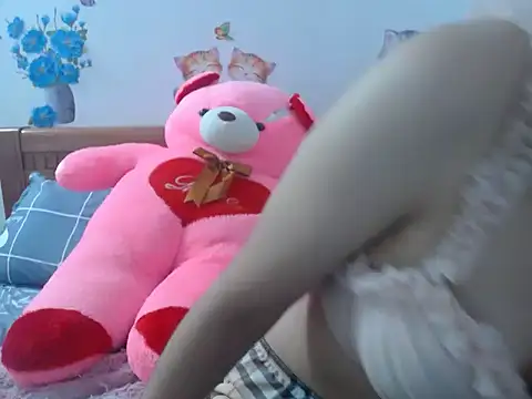 Hannie 26 online show from 10-24-25, 03:41