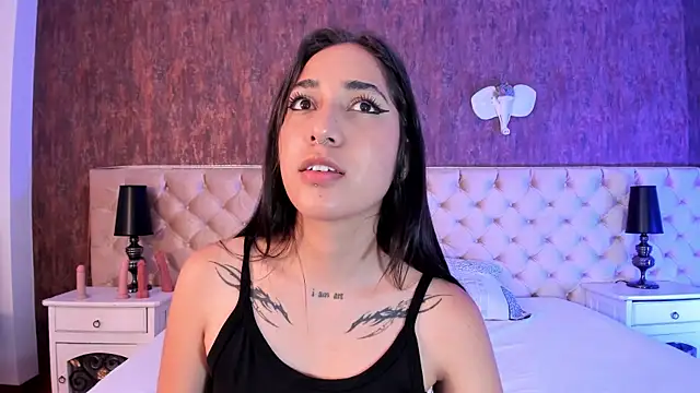 LiaaTurner online show from 10-07-25, 08:28