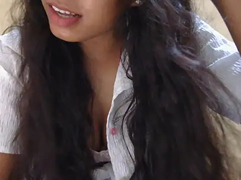 Snapshot of dreamgirl786 chatting on 09-21-25, 05:53 dreamgirl786 online show from 09-21-25, 05:53