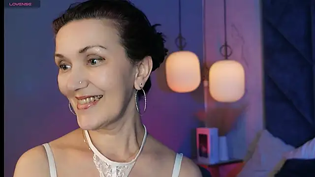 Irene Marlow online show from 05-26-26, 07:48