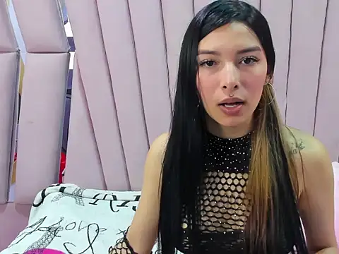 burbuja pink  online show from 01-14-26, 03:56