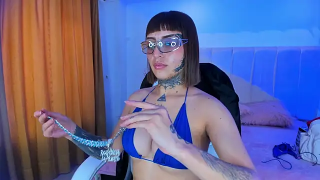 Gyal 8  online show from 10-22-25, 08:08