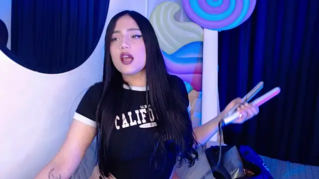 Snapshot of ladymooncs chatting on 02-04-26, 05:02 ladymooncs online show from 02-04-26, 05:02