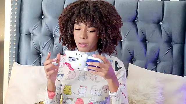 Stellaciel  online show from 11-19-25, 09:48