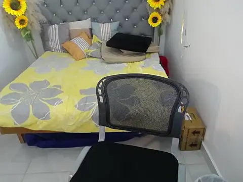 hotlesby valery online show from 11-06-25, 11:55