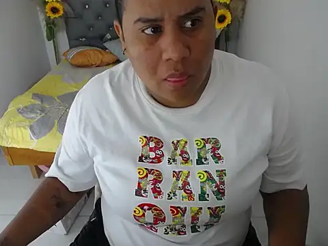 Snapshot of hotlesby_valery chatting on 02-13-26, 12:01 hotlesby valery online show from 02-13-26, 12:01