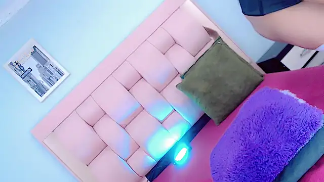 AdharaDaboin online show from 10-15-25, 03:50