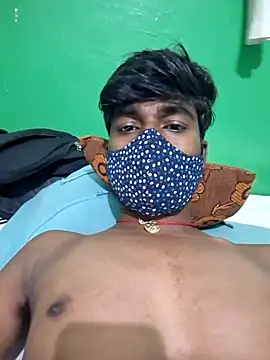 Snapshot of kkshan0923 chatting on 10-17-25, 06:05 kkshan0923 online show from 10-17-25, 06:05