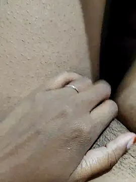 Snapshot of auntybbk chatting on 10-12-25, 04:22 auntybbk online show from 10-12-25, 04:22