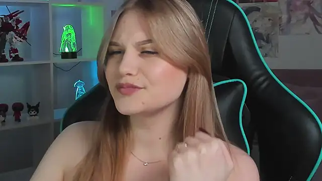 AriaWell online show from 10-20-25, 07:03