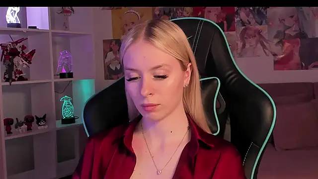 Snapshot of MiaGraces chatting on 11-15-25, 05:38 MiaGraces online show from 11-15-25, 05:38